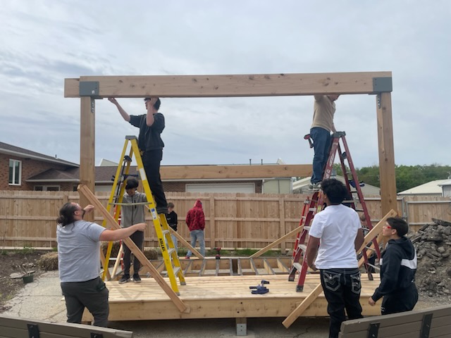 City high class building the stage!